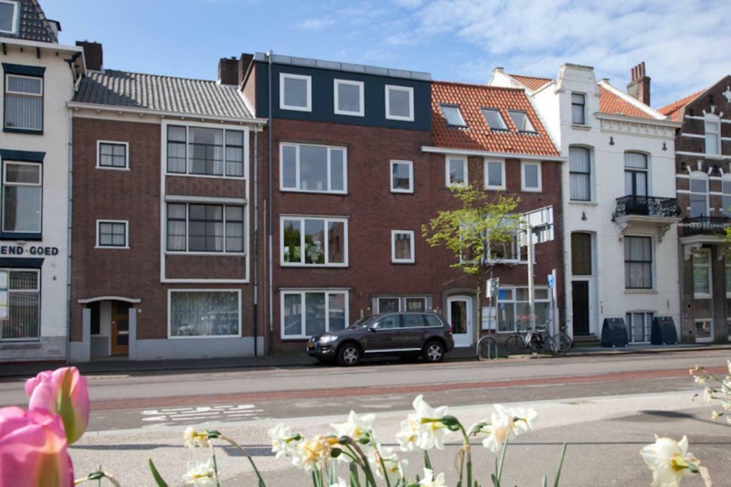 De Notenbalk Aan Zee Bed & Breakfast Vlissingen Bagian luar foto